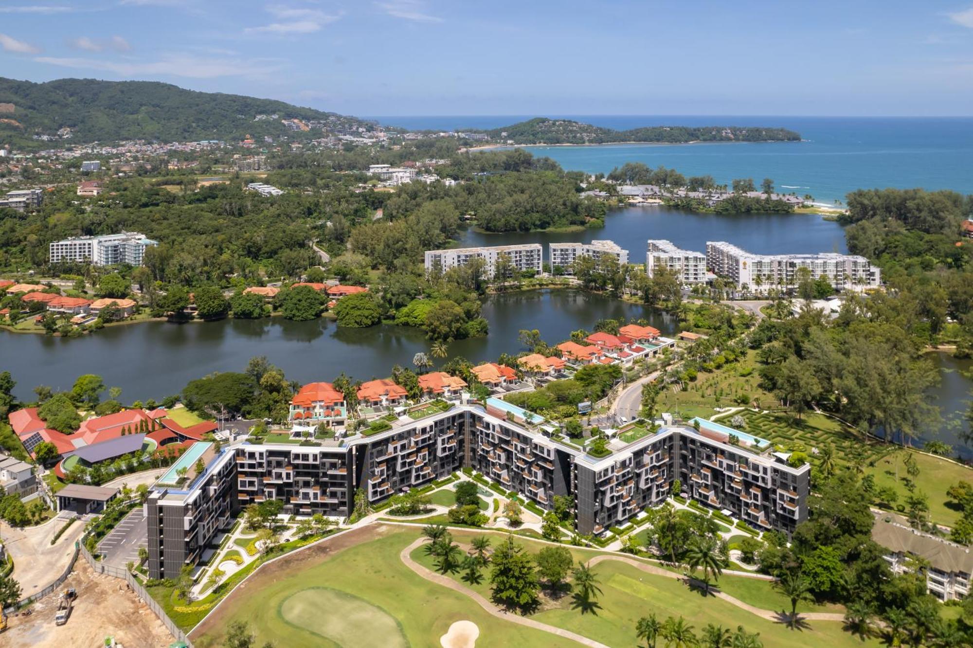 Skypark Apartments By Laguna Phuket バンタオビーチ エクステリア 写真