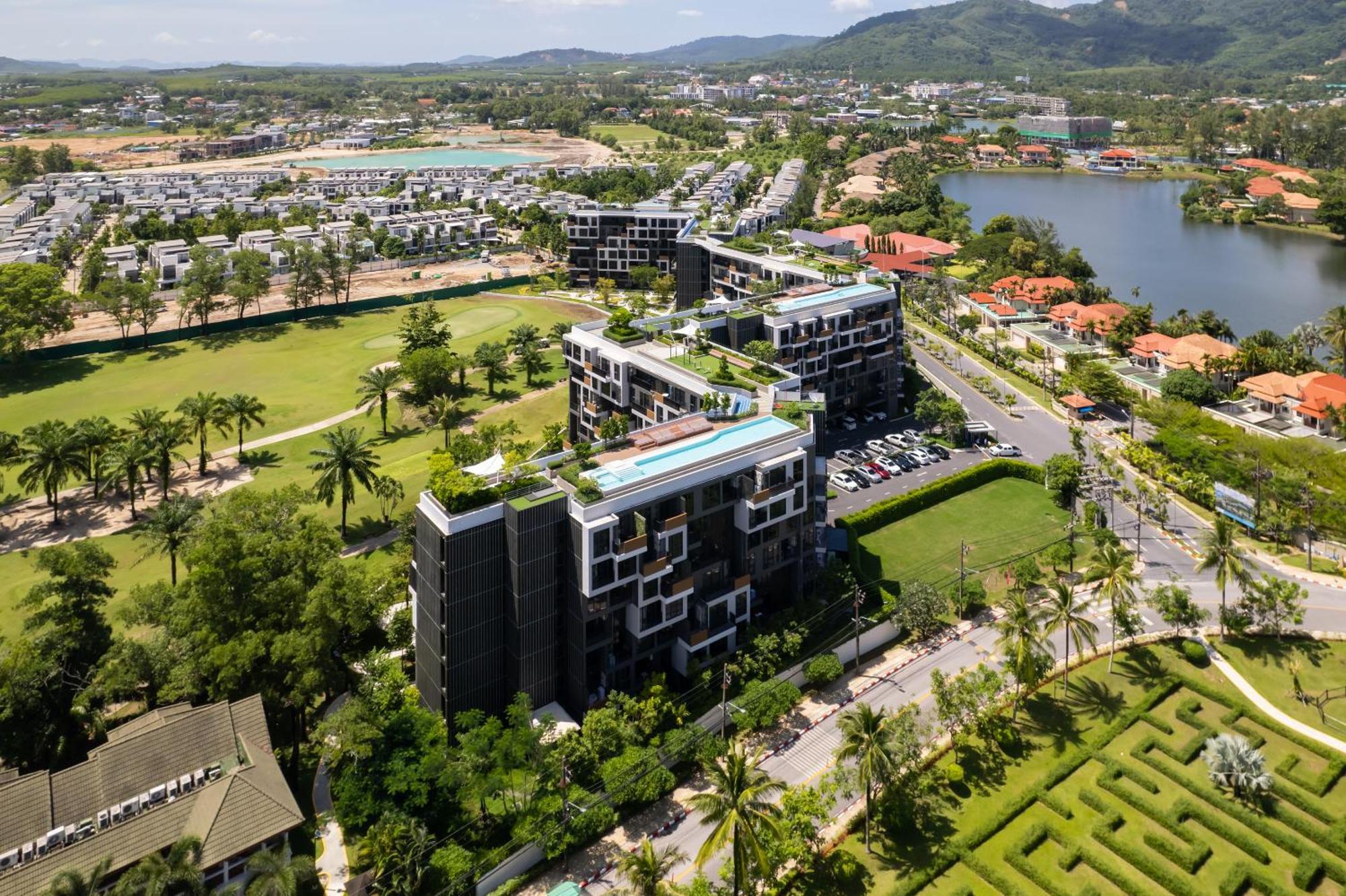 Skypark Apartments By Laguna Phuket バンタオビーチ エクステリア 写真